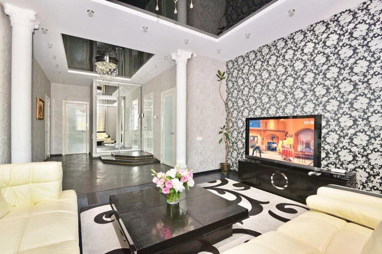 Premium Rent In Kiev Centre - Kiev Apartment Екстериор снимка