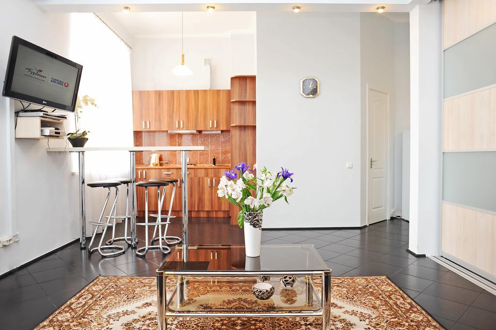 Premium Rent In Kiev Centre - Kiev Apartment Екстериор снимка