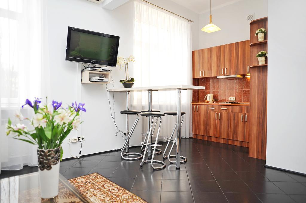 Premium Rent In Kiev Centre - Kiev Apartment Екстериор снимка