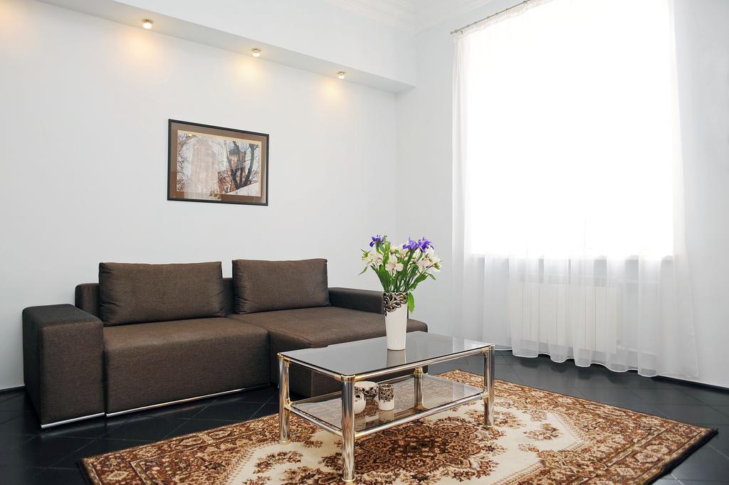 Premium Rent In Kiev Centre - Kiev Apartment Екстериор снимка